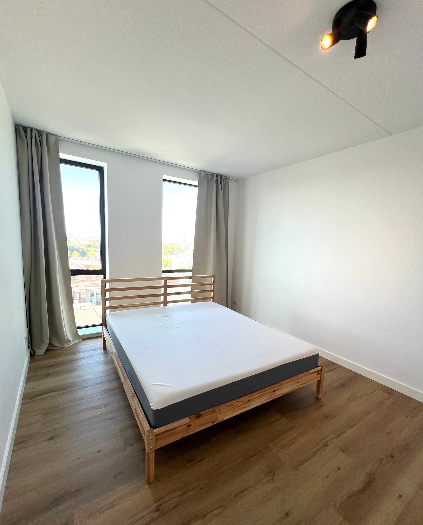 Photo 5 of Torenallee 69-052