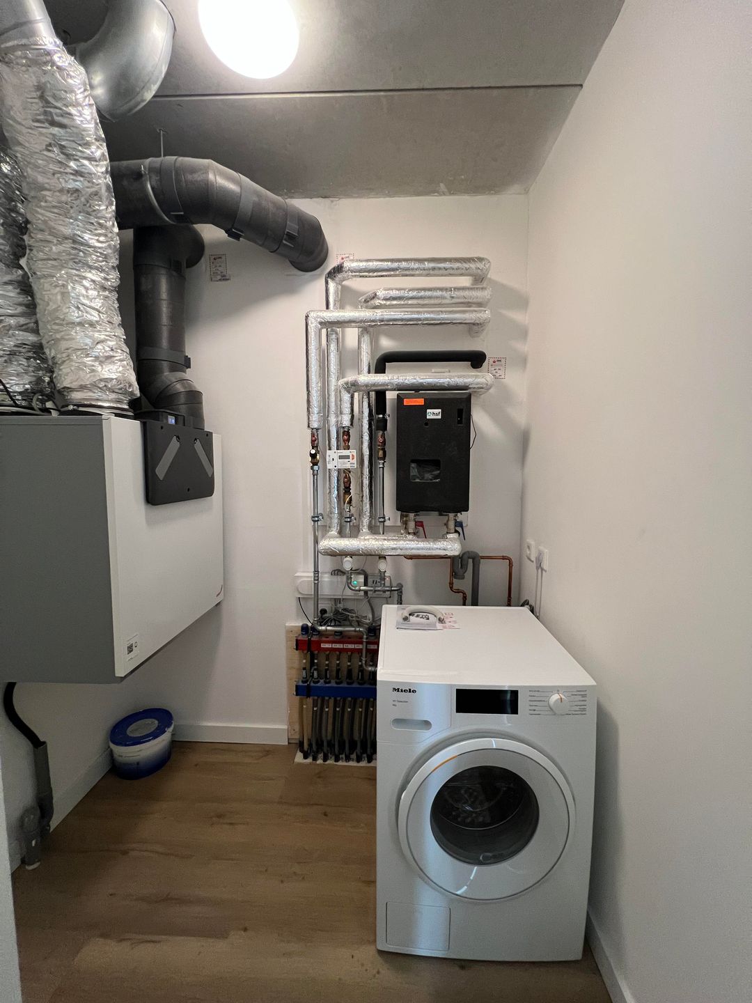 Photo 8 of Torenallee 69-052