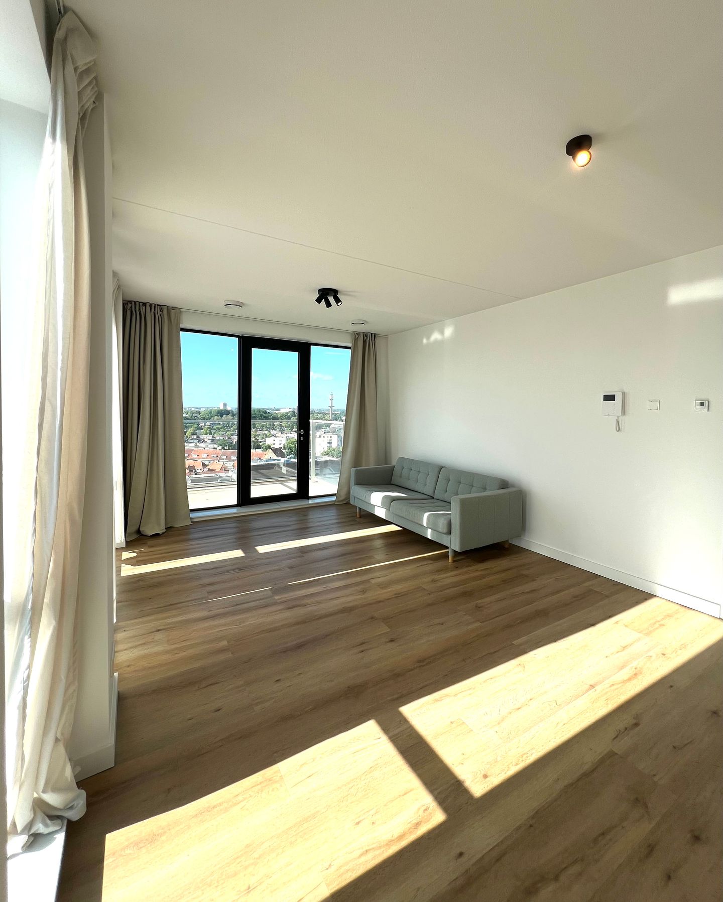 Photo 4 of Torenallee 69-052