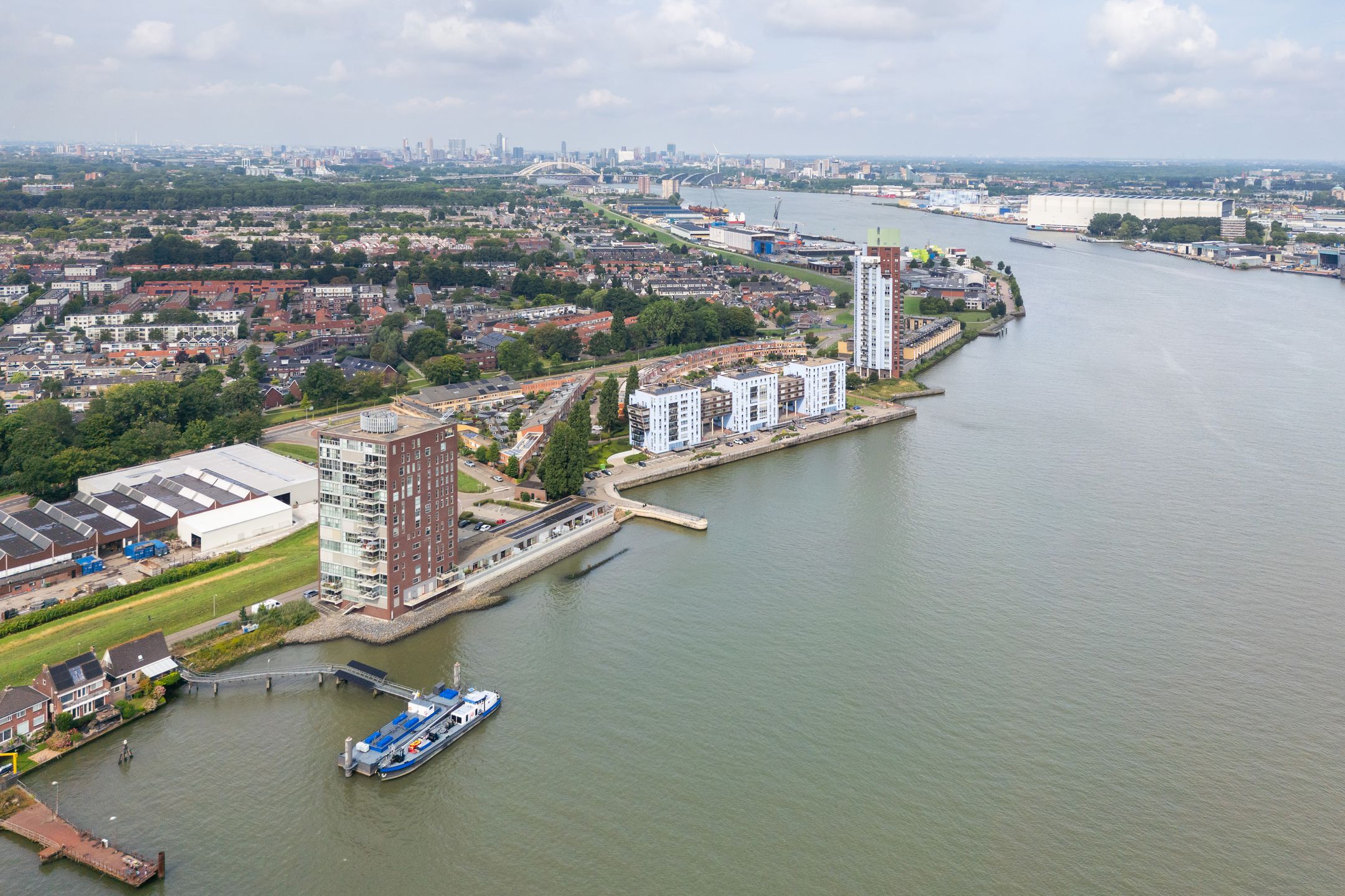 Ringdijk, 590, Ridderkerk, 2987VZ, Zuid-Holland, Nederland 590