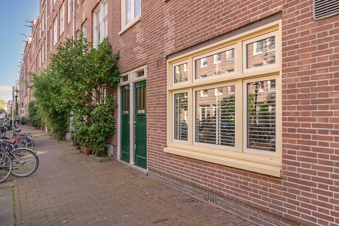 Photo 2 of Van Boetzelaerstraat 69-H