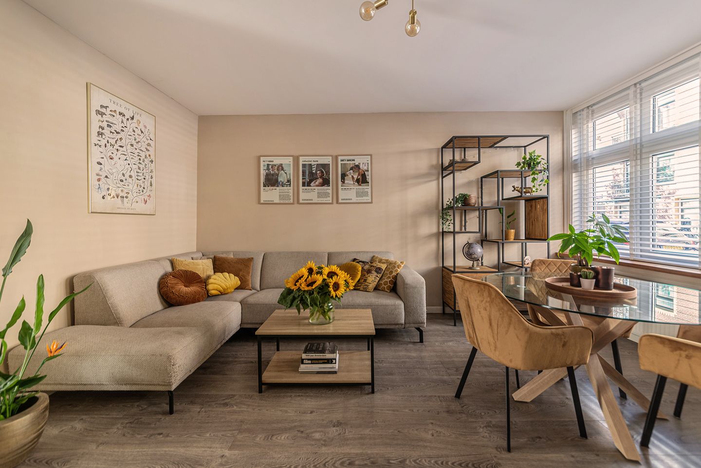 Photo 4 of Van Boetzelaerstraat 69-H