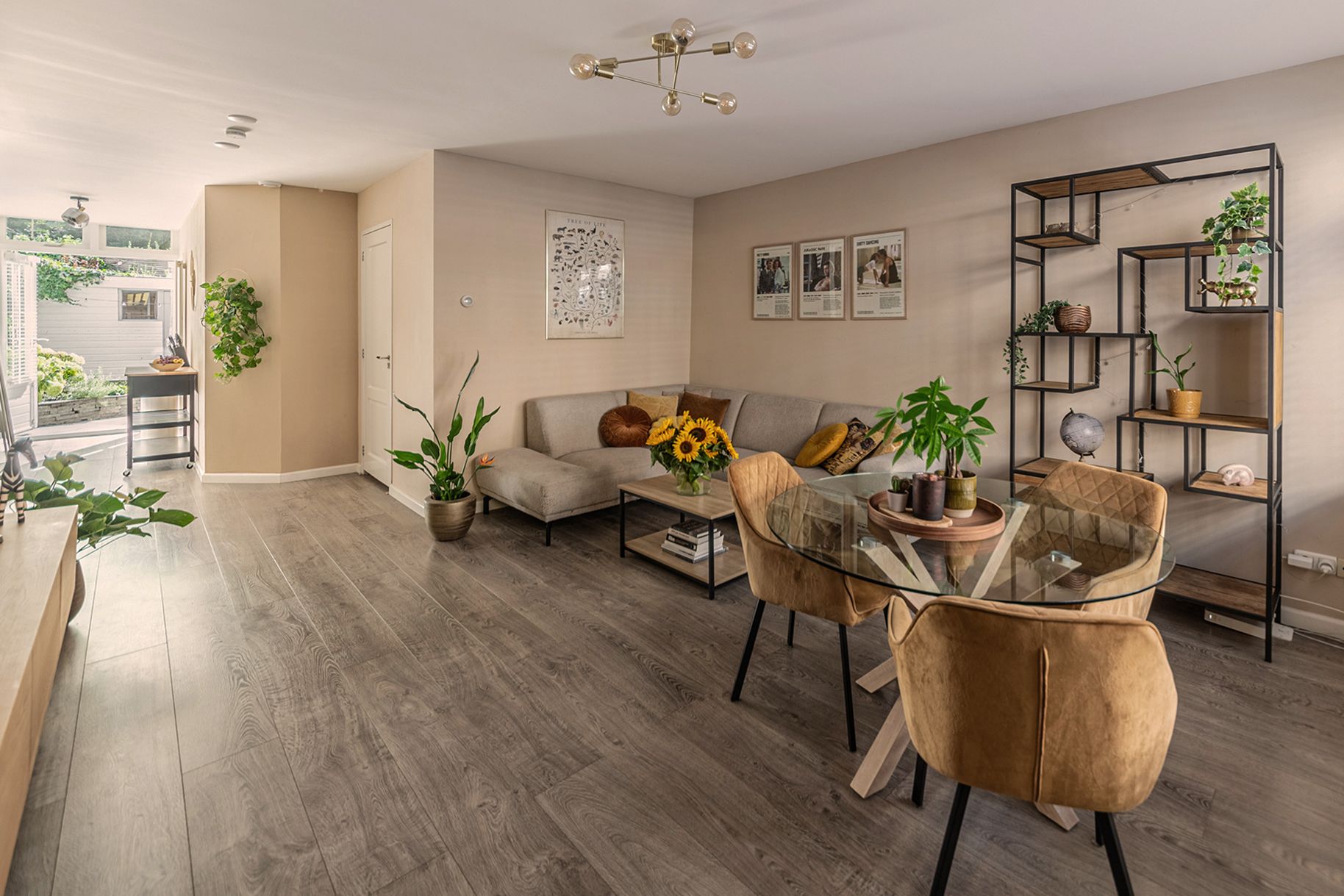 Photo 6 of Van Boetzelaerstraat 69-H