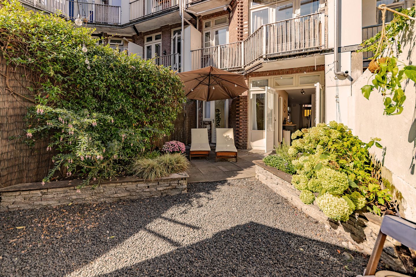 Photo 10 of Van Boetzelaerstraat 69-H