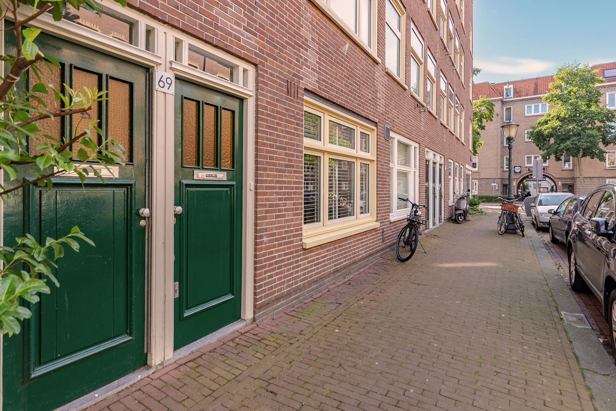 Photo 18 of Van Boetzelaerstraat 69-H