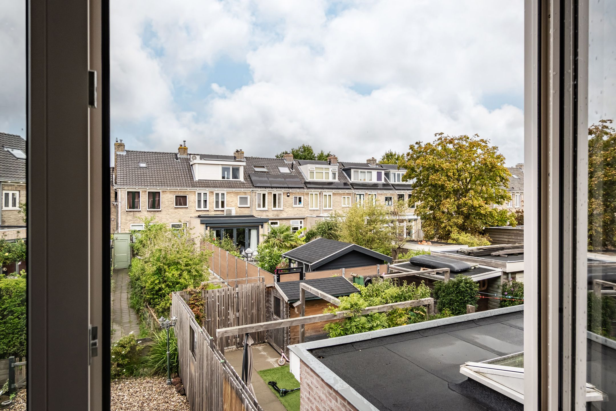 Photo 30 of Van 't Hoffstraat 103