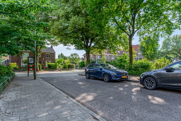 Foto 32 van Caesarstraat 8