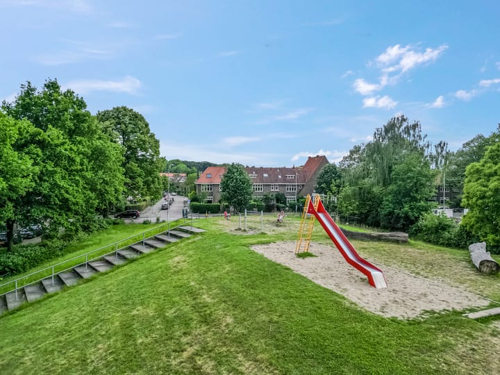 Foto 35 van Caesarstraat 8