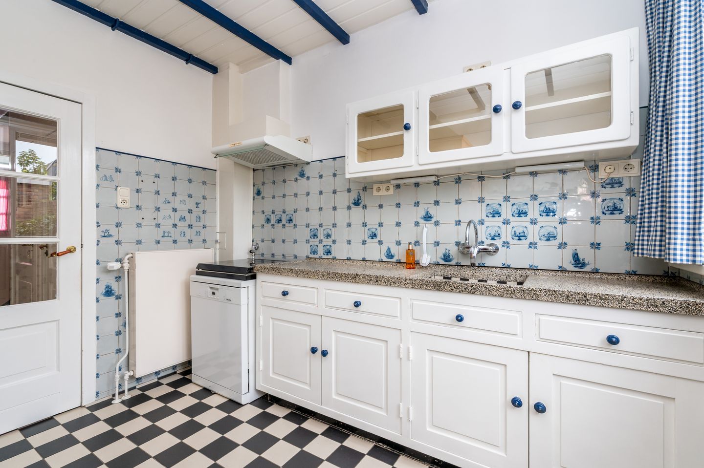 Foto 10 van Mangaanstraat 10