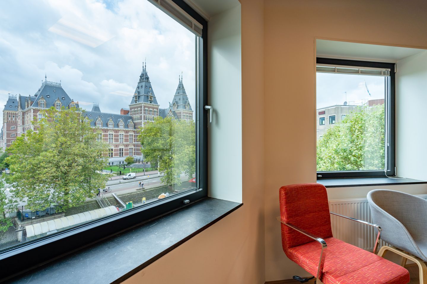 Bekijk foto 2 van Weteringschans 26