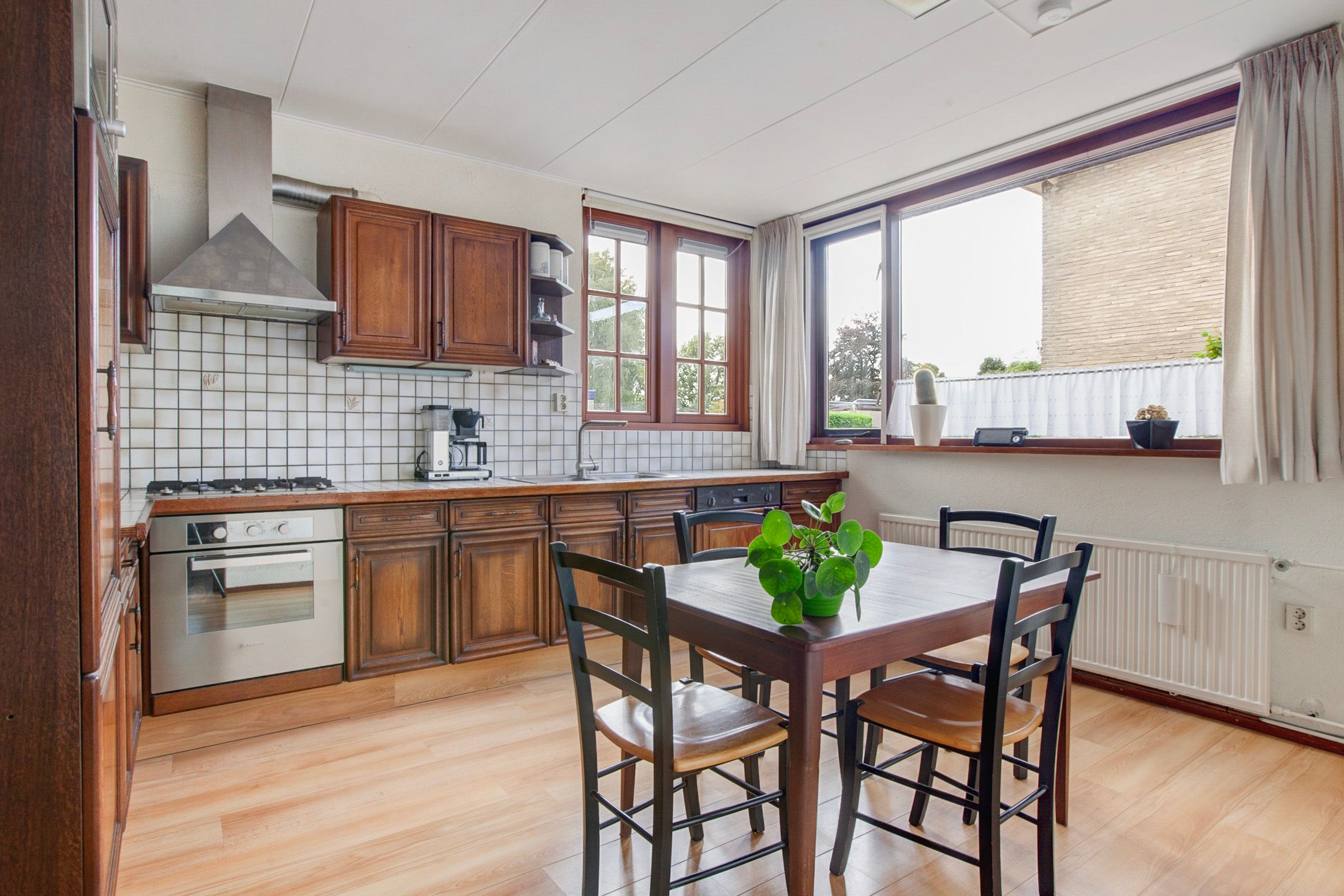 Foto 12 van Meidoornlaan 11