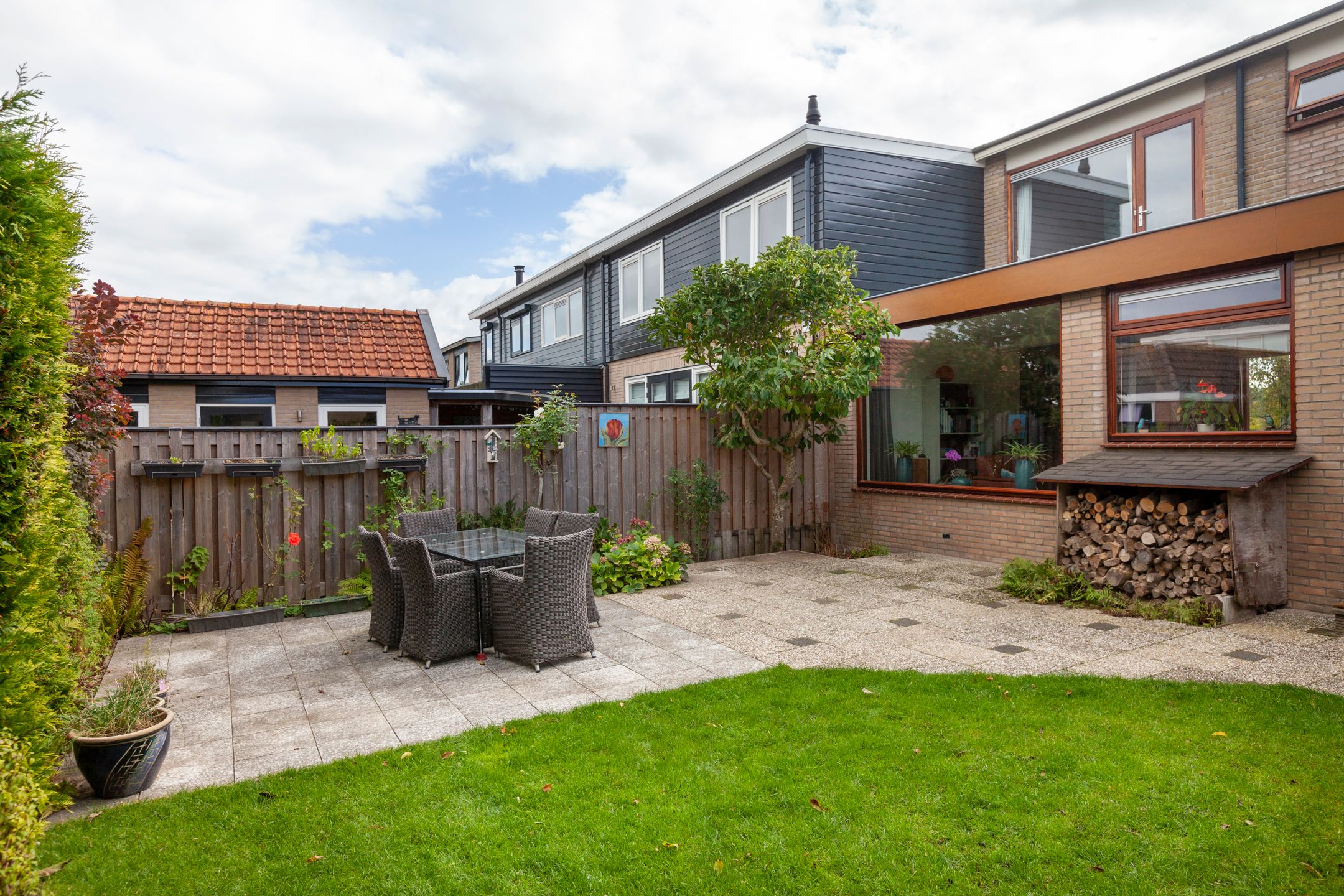 Foto 27 van Meidoornlaan 11