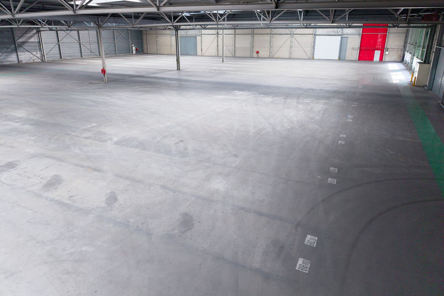 View photo 3 of Hanzeweg 19