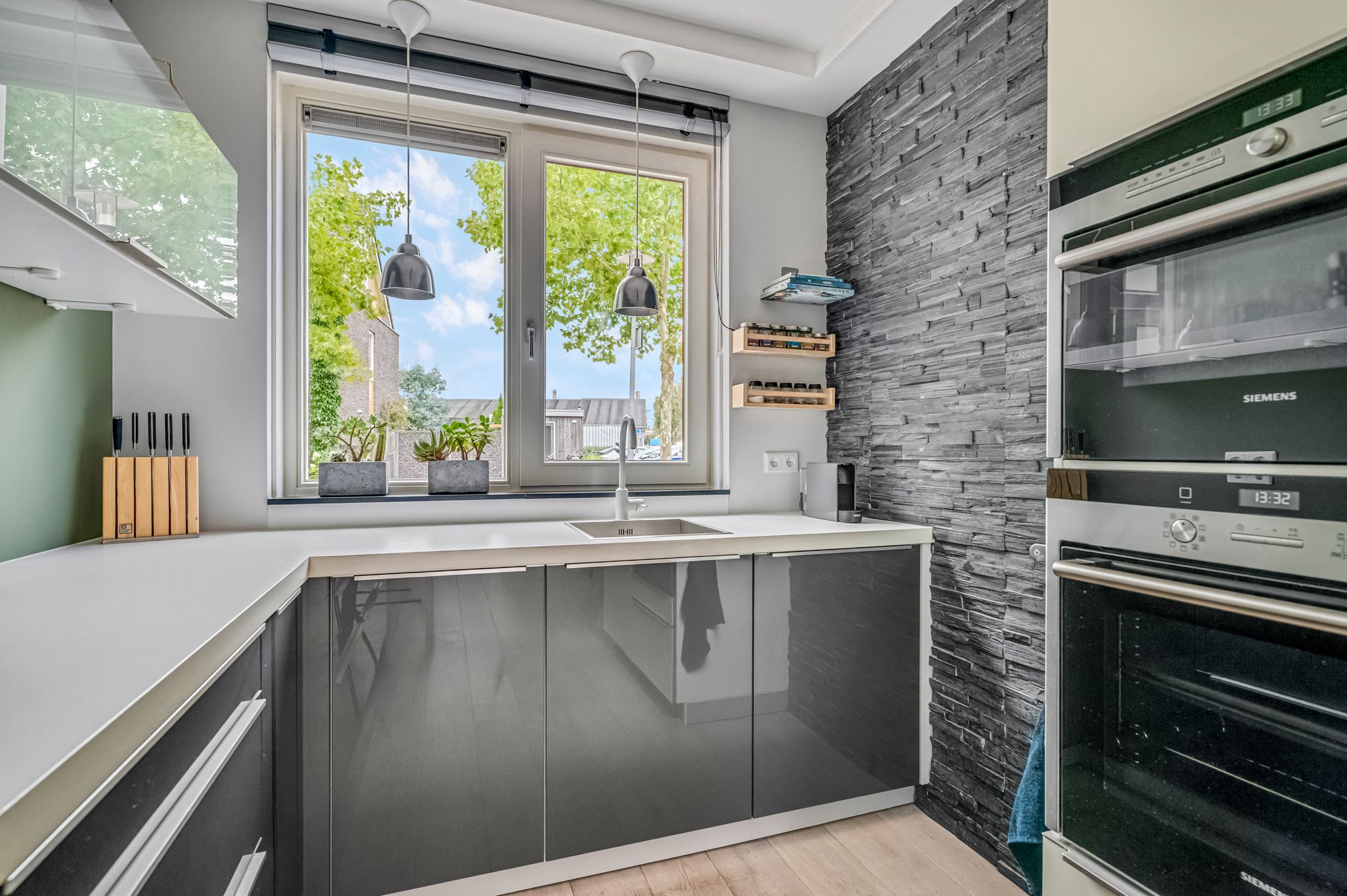 Foto 9 van Van Neslaan 10