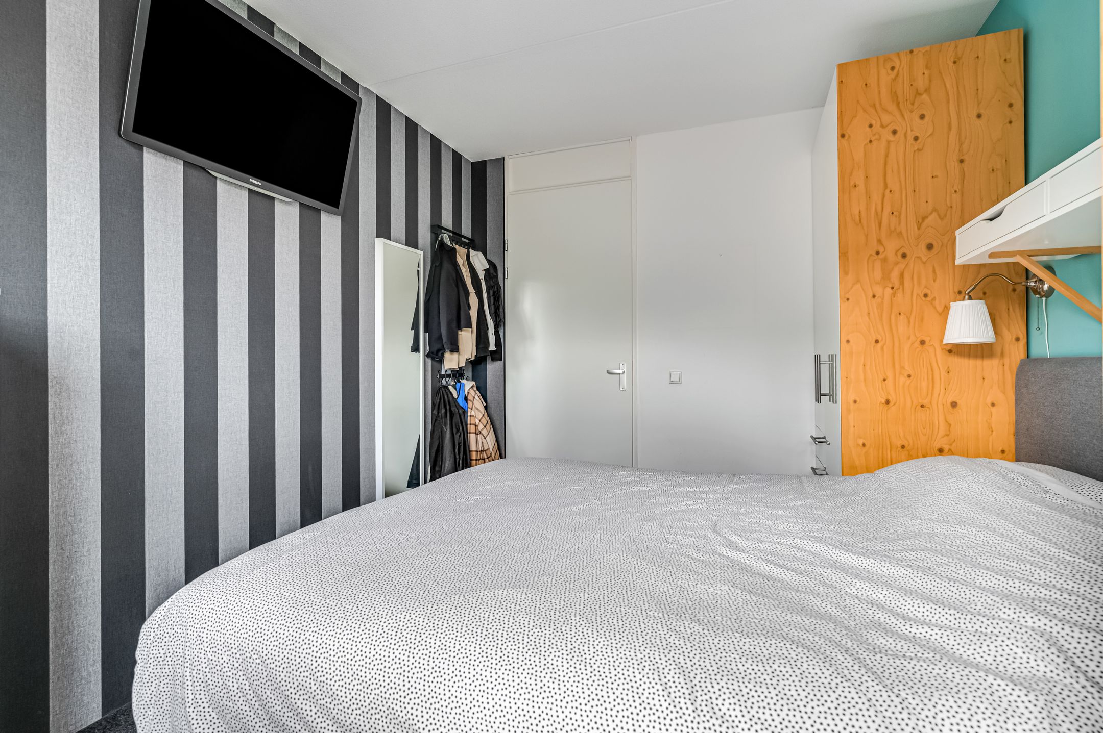 Foto 18 van Van Neslaan 10