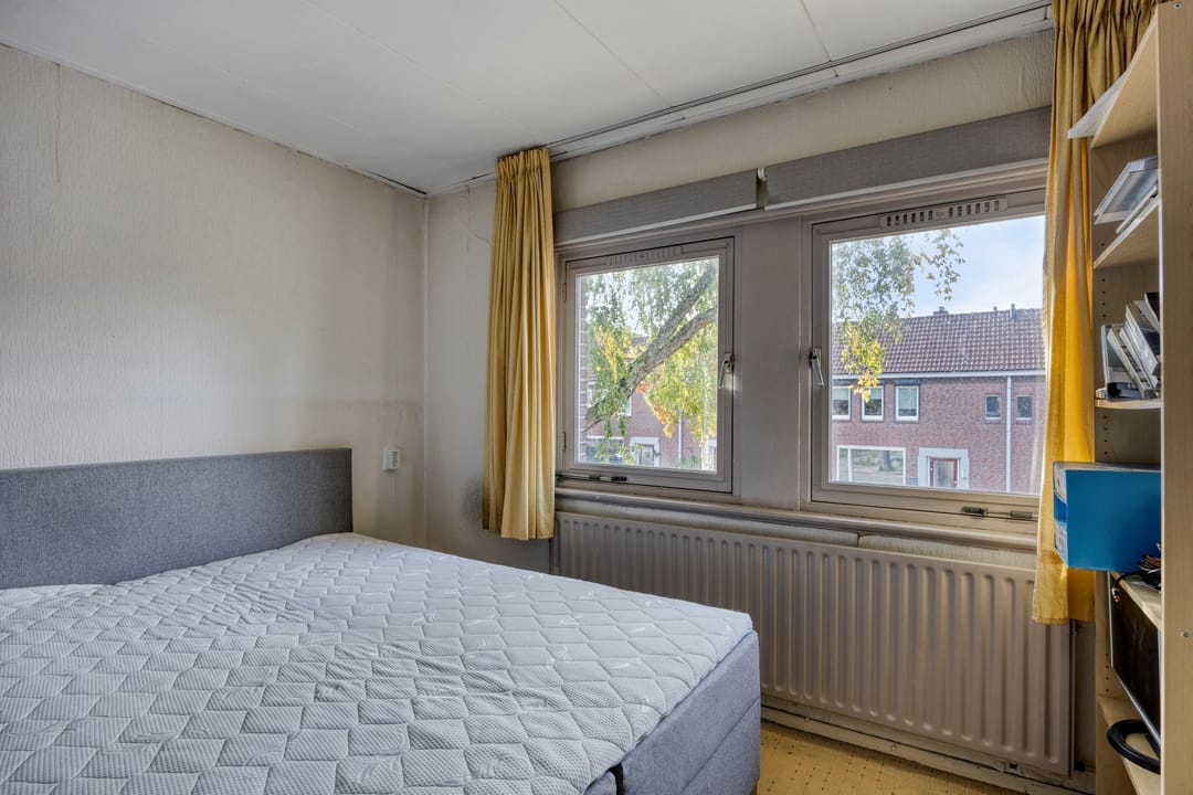Photo 13 of Iman van den Boschstraat 36