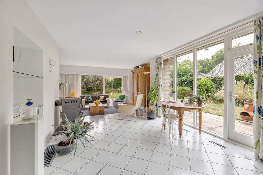 Foto 11 van Meeuwenlaan 9