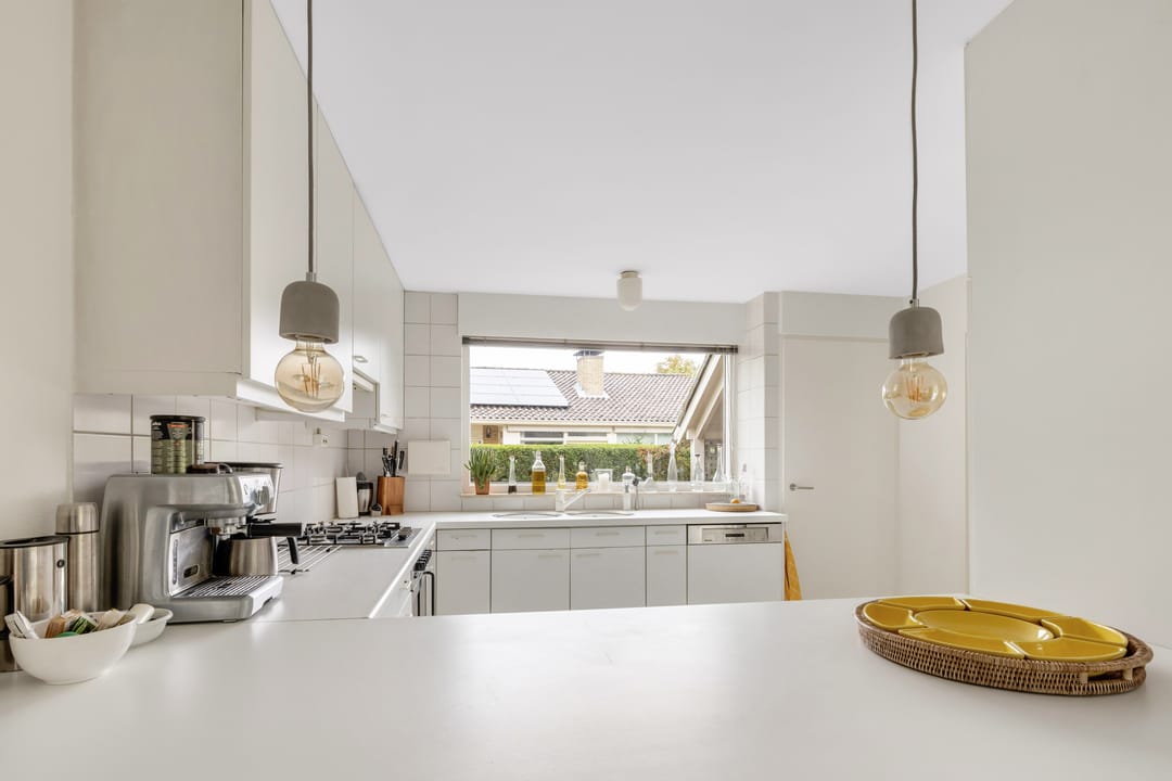 Foto 16 van Meeuwenlaan 9