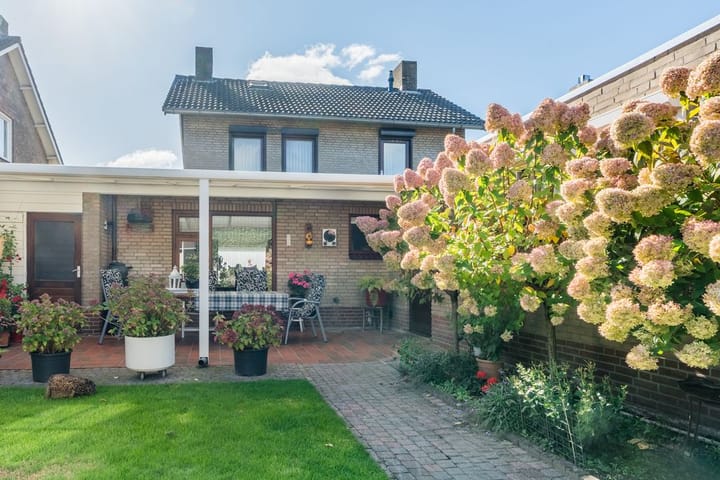 Photo 3 of Rembrandt van Rijnstraat 23