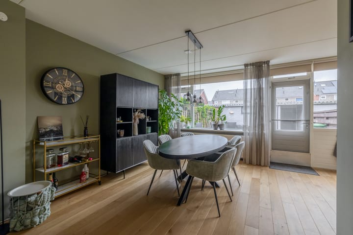 Foto 13 van Luchtenburg 54