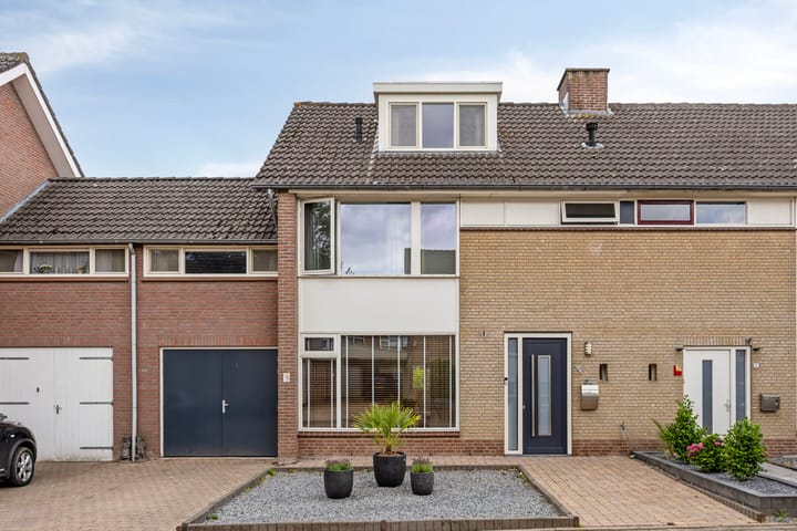 Foto 34 van Dr. Willemsstraat 25