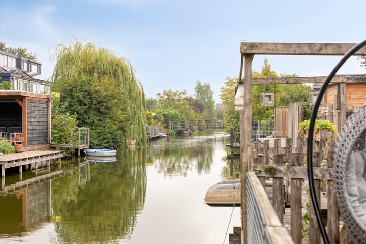 Foto 27 van de Hild 44