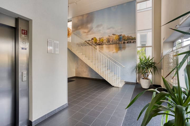 Photo 9 of Willem Augustinstraat 130