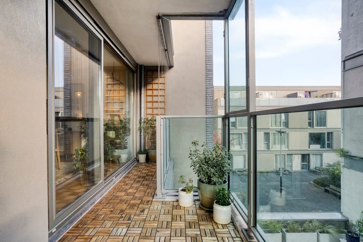 Photo 27 of Willem Augustinstraat 130