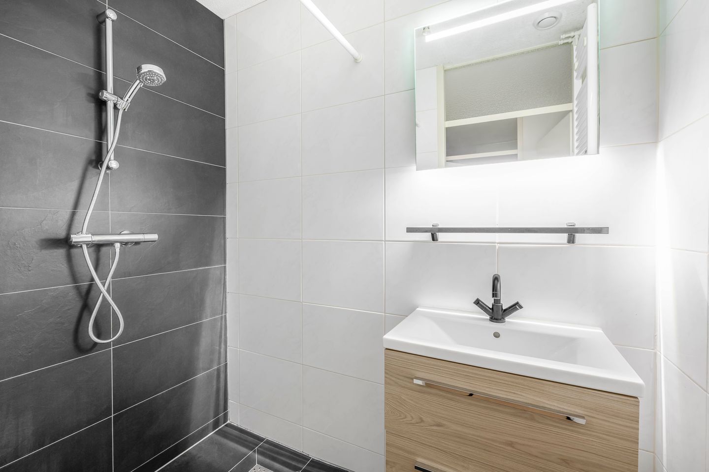 Photo 19 of Arthur van Schendelplein 6