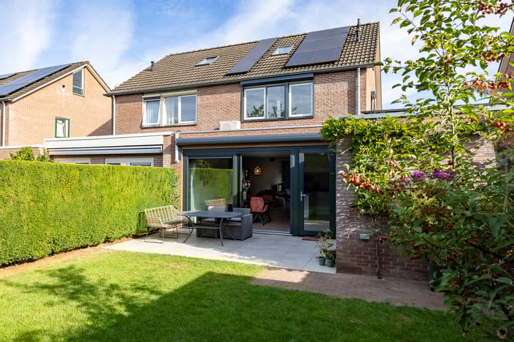 Photo 2 of Uijlenbroeklaan 28