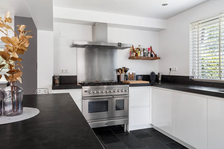 Foto 12 van Schoutenlaan 48