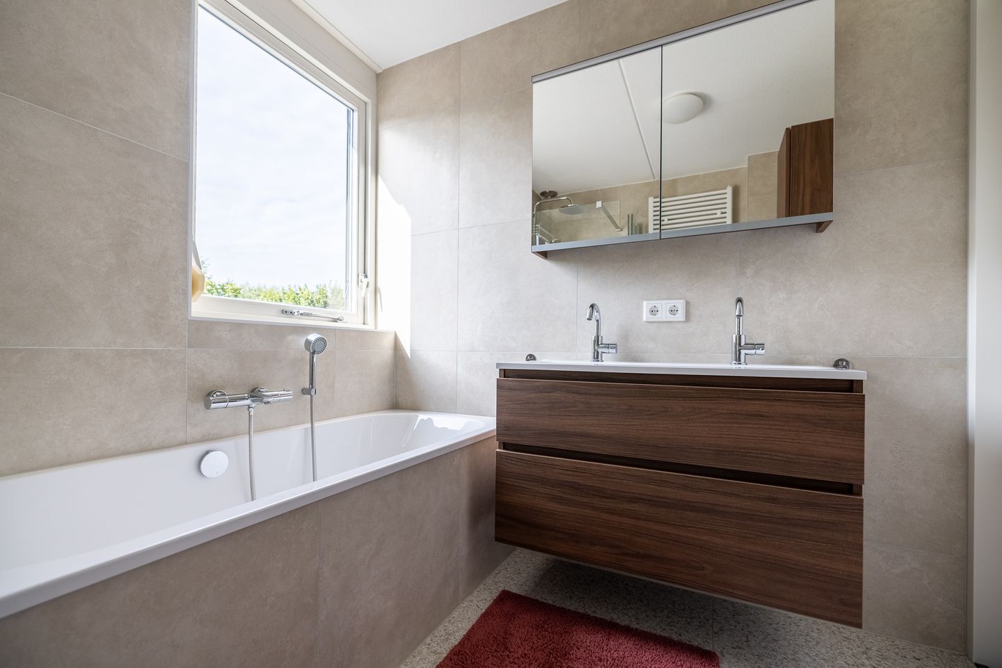 Photo 44 of Uijlenbroeklaan 28