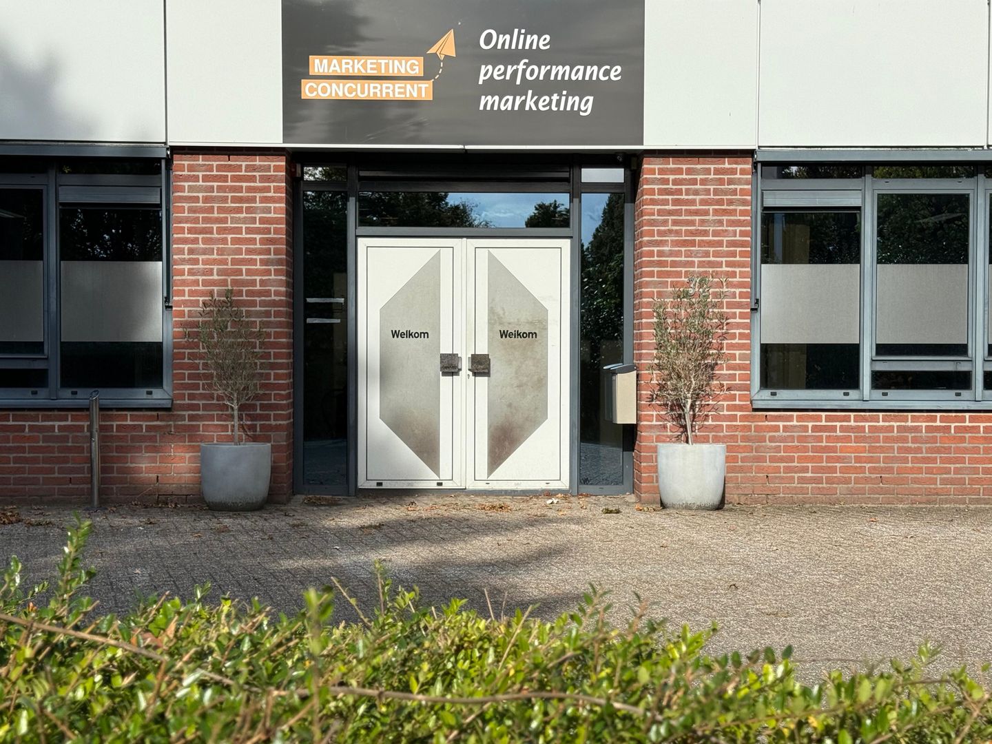 View photo 2 of Fokkerstraat 32