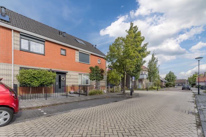 Foto 51 van Lindenstraat 31