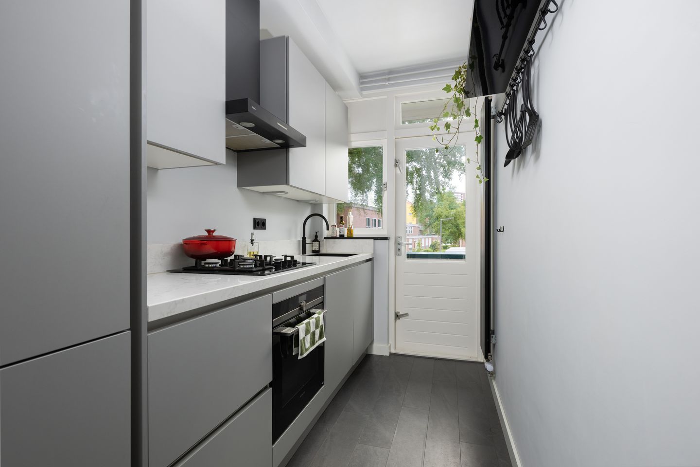 Foto 10 van Albert Verweystraat 3-B