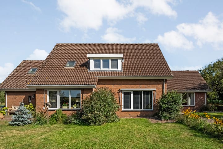 Photo 4 of Hoofdstraat 12