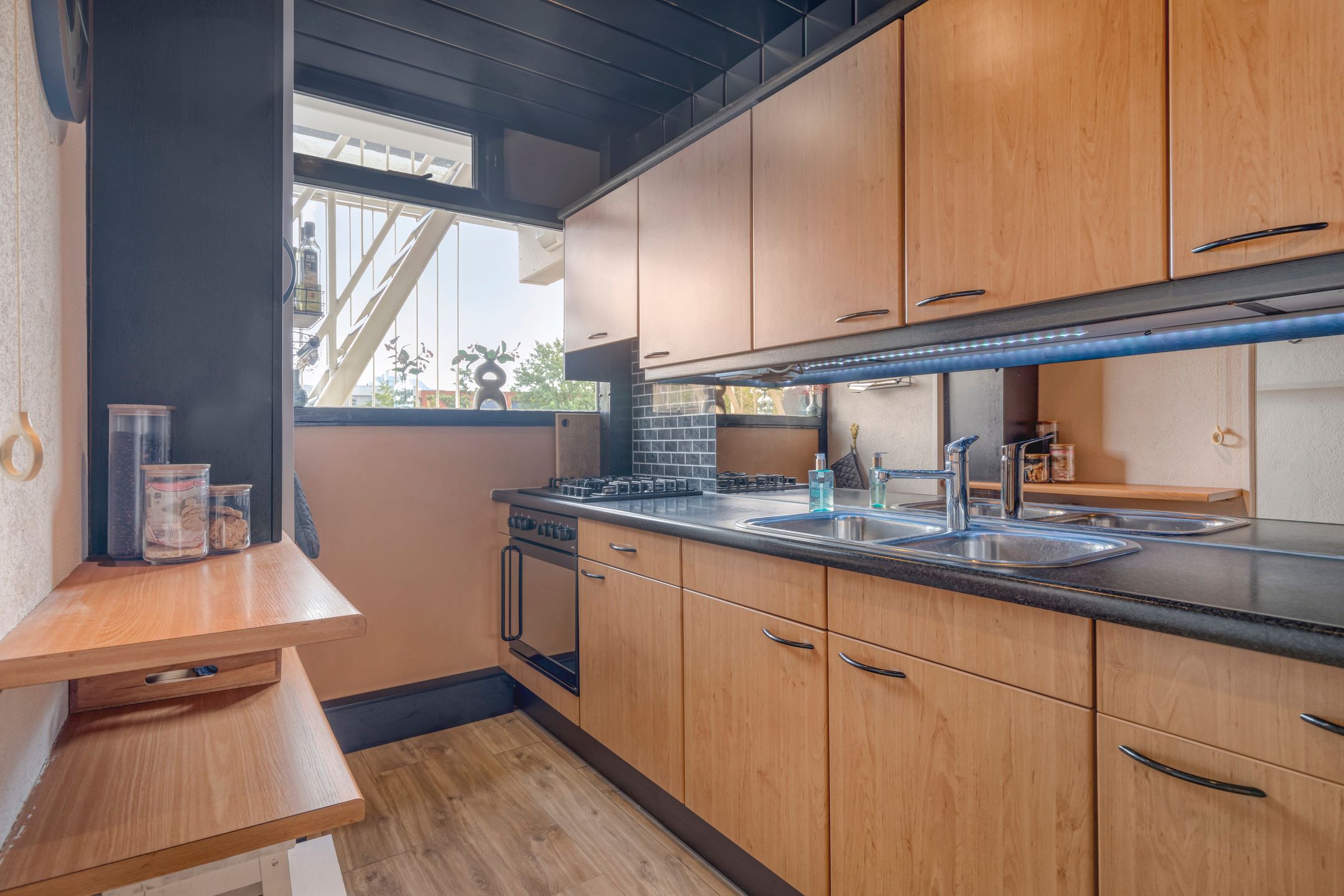 Foto 15 van Louis Couperusplaats 27