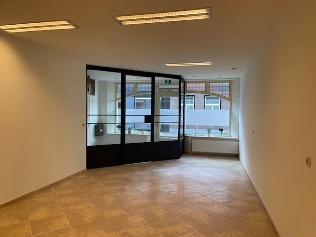 Bekijk foto 3 van Stationsstraat 18