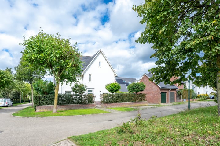 Photo 2 of Sneeuwwater 13