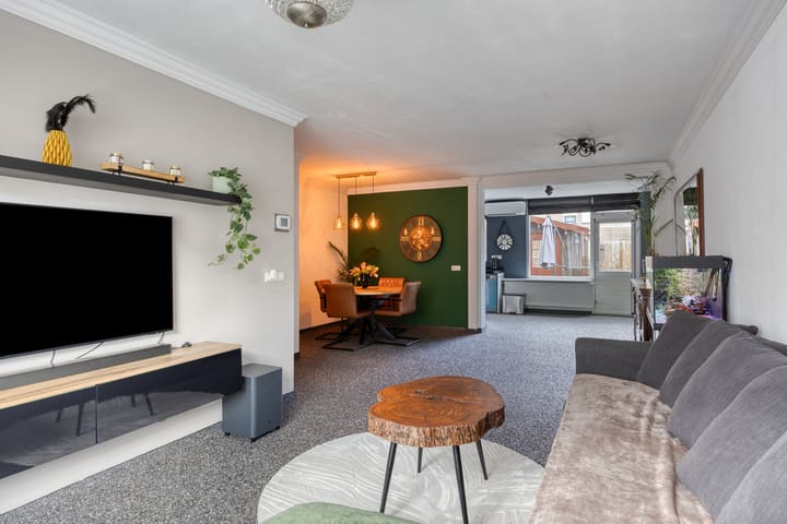 Photo 2 of Oranjetip 13