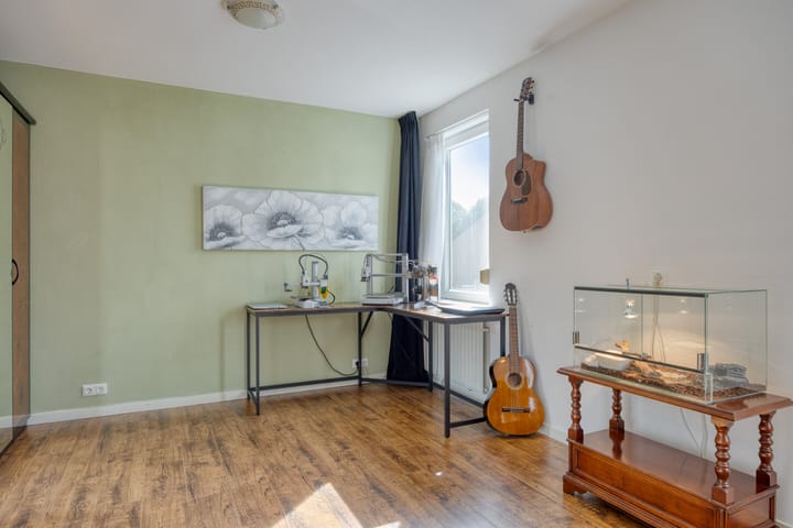 Photo 22 of Oranjetip 13