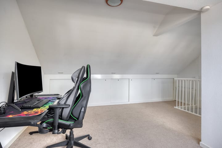 Photo 27 of Oranjetip 13