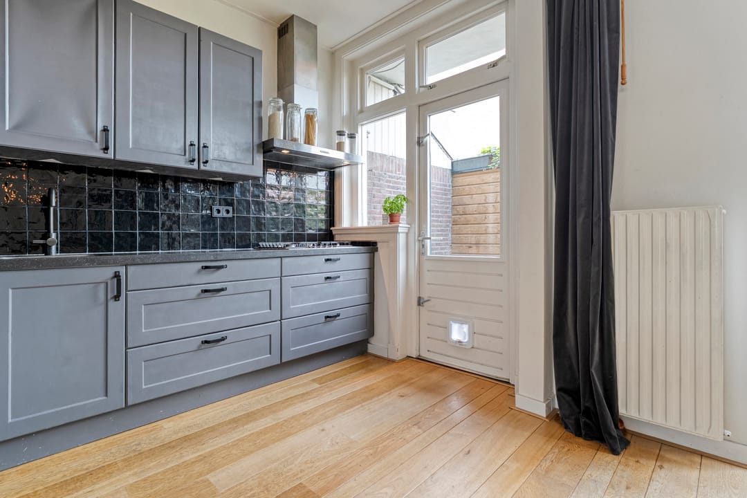 Foto 13 van Leliestraat 47