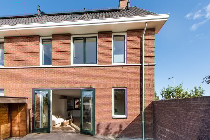 Foto 2 van Leylandstraat 1