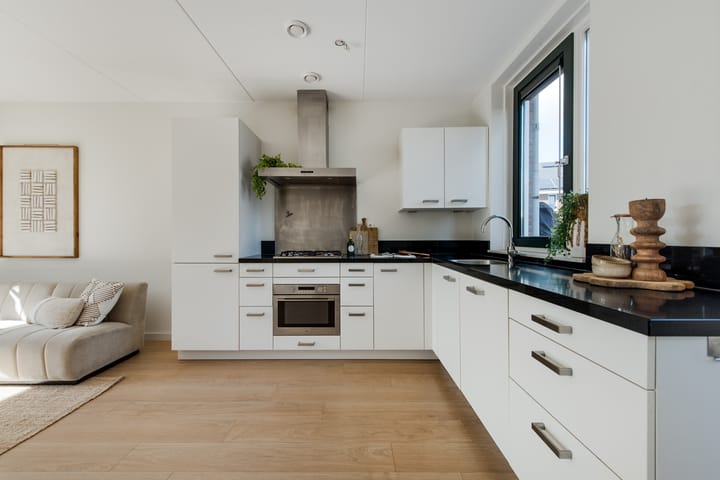 Foto 10 van Leylandstraat 1