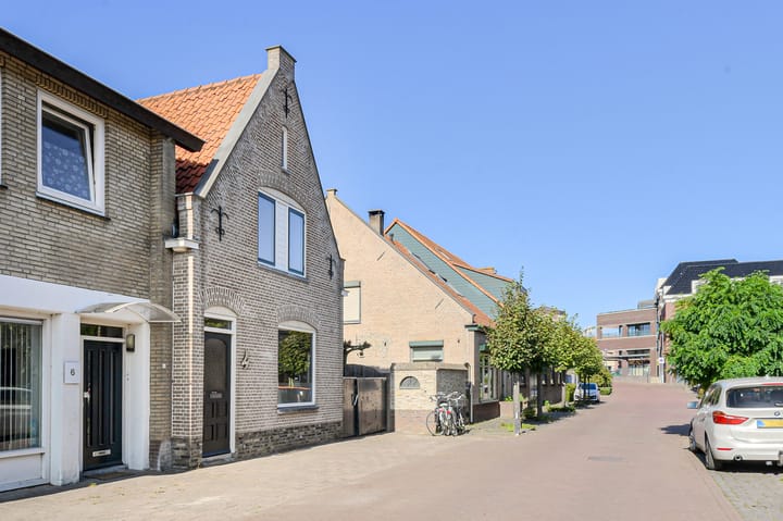 Photo 7 of Oranjestraat 4