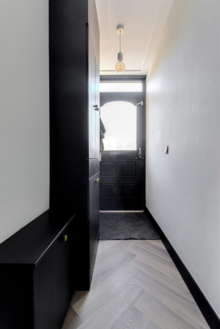 Photo 9 of Oranjestraat 4