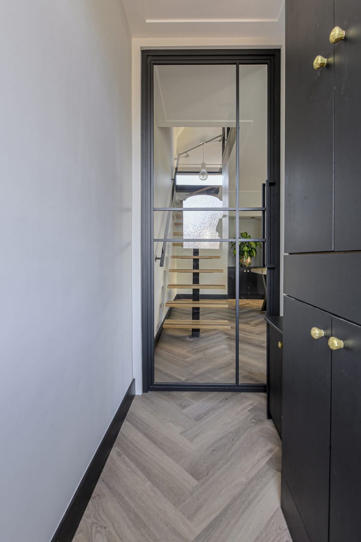 Photo 10 of Oranjestraat 4