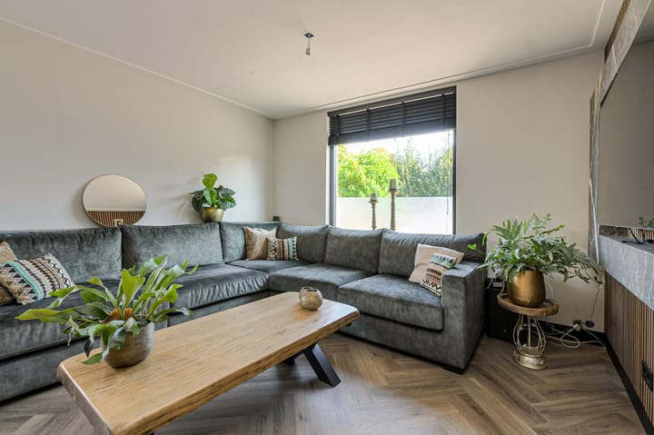 Photo 12 of Oranjestraat 4