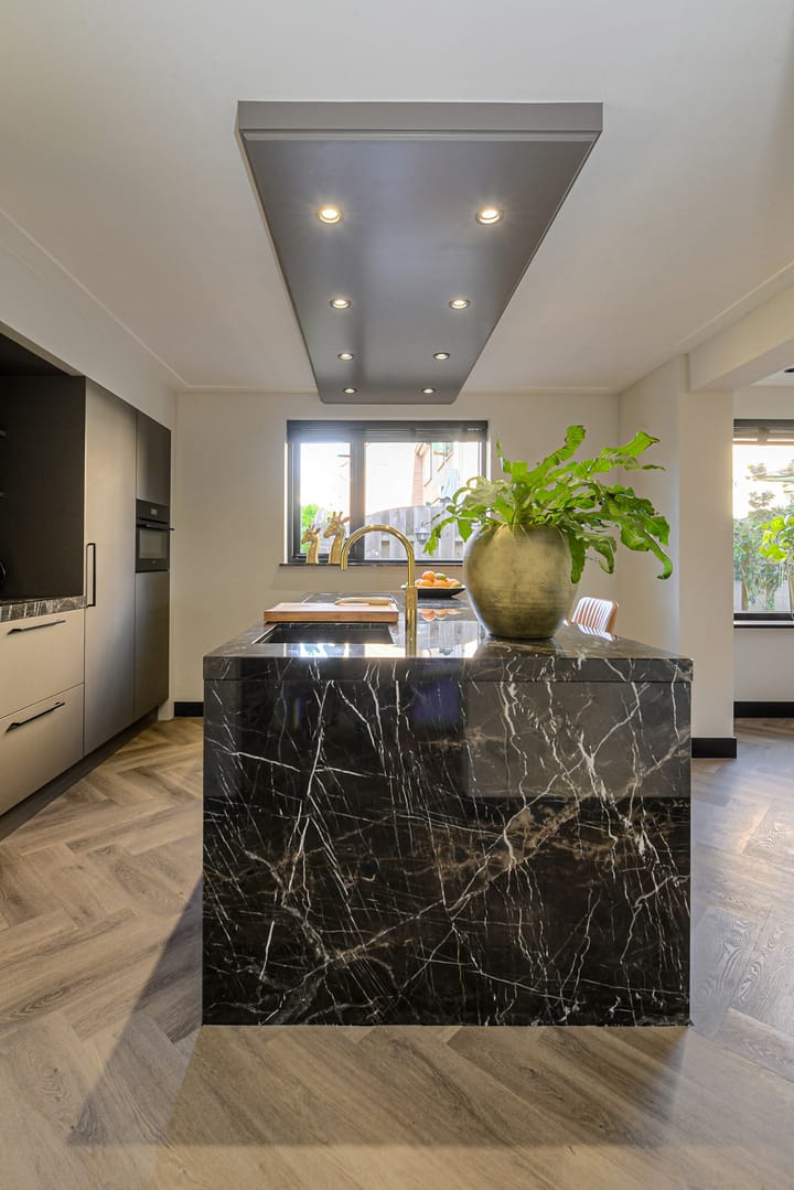 Photo 24 of Oranjestraat 4